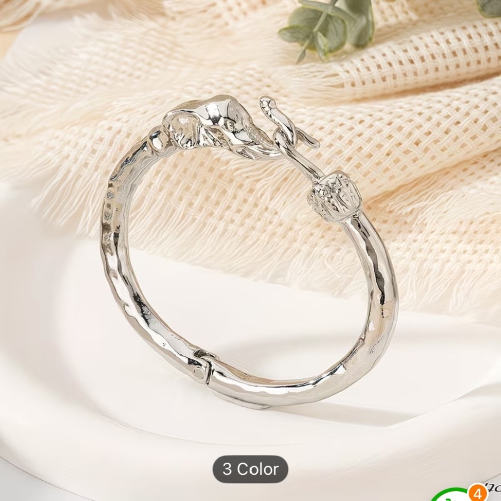 Elegant Silver Women's Bracelet